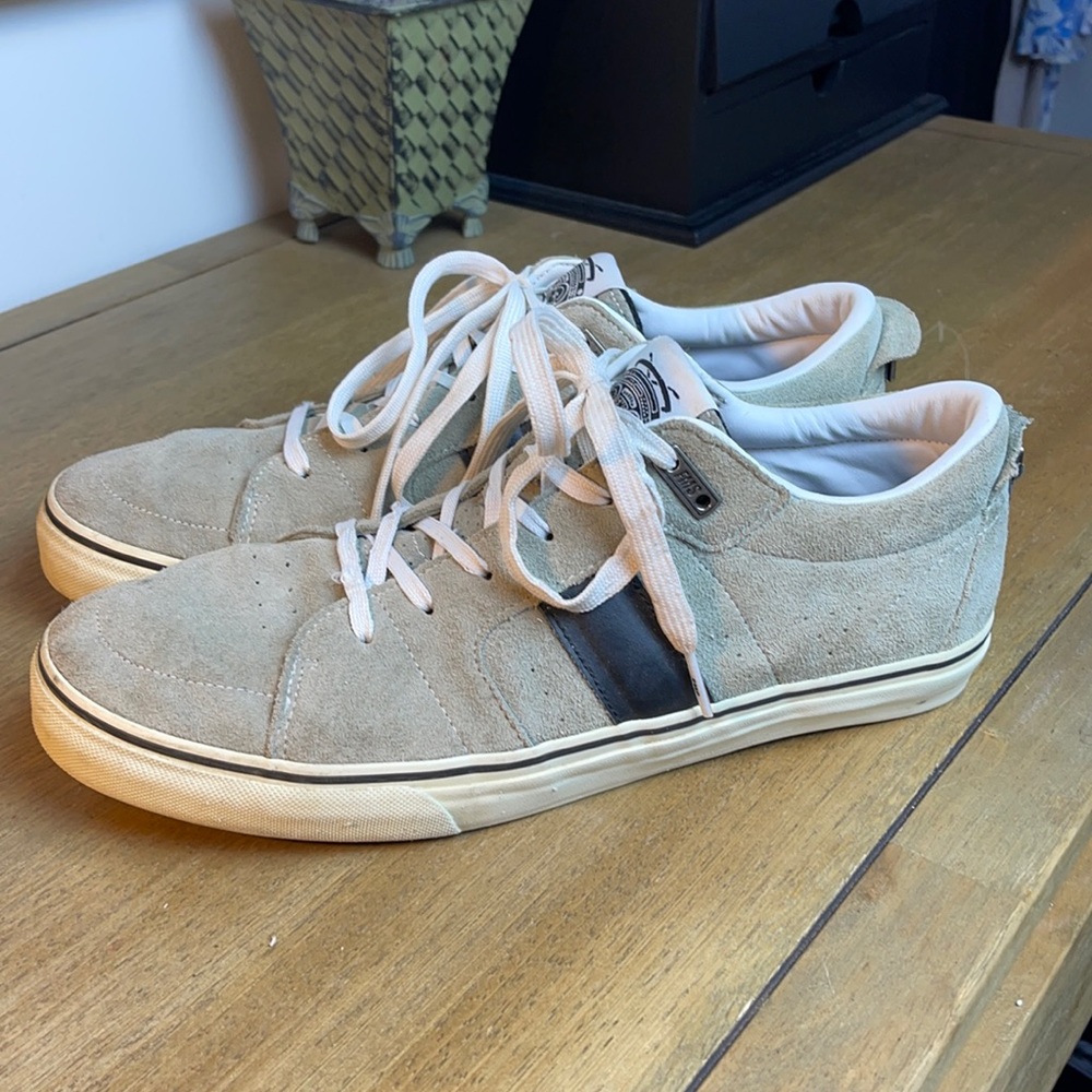 FMS SUEDE AND LEATHER SKATE SHOES